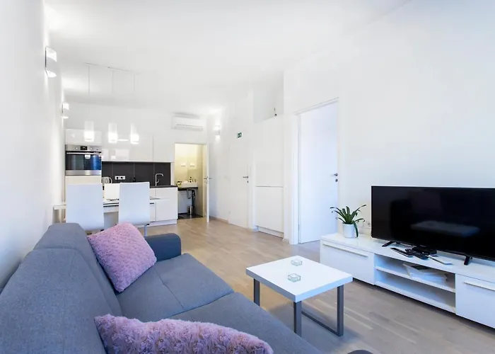 Urban Style Apartments By Loft
