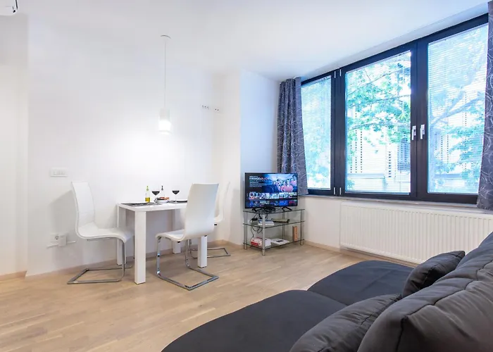 Urban Style Apartments By Loft